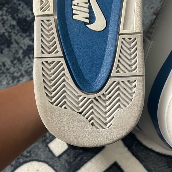 Jordan 4 - Picture 12 of 15